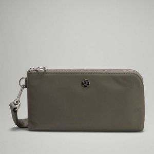 Lululemon Curved Wrislet